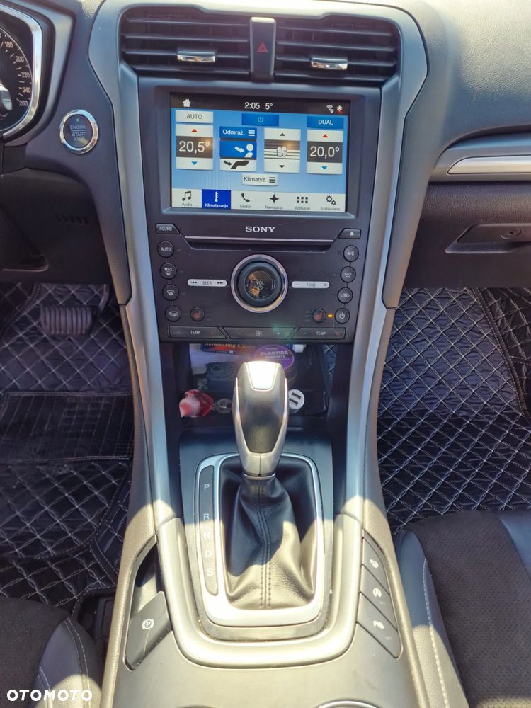 Ford Mondeo 2.0 TDCi Titanium 4WD PowerShift - 19