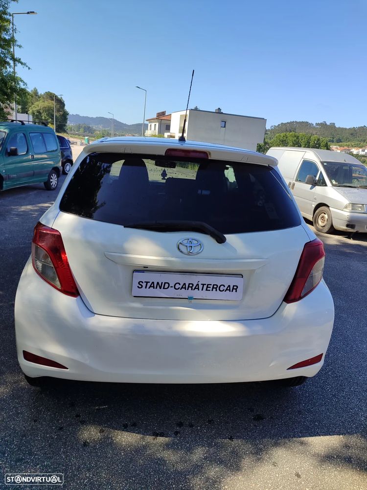 Toyota Yaris 1.4 D-4D Sport+P.Techno +Navi - 15