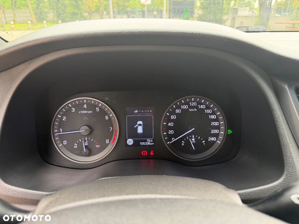 Hyundai Tucson 1.6 GDI BlueDrive GO 2WD - 27