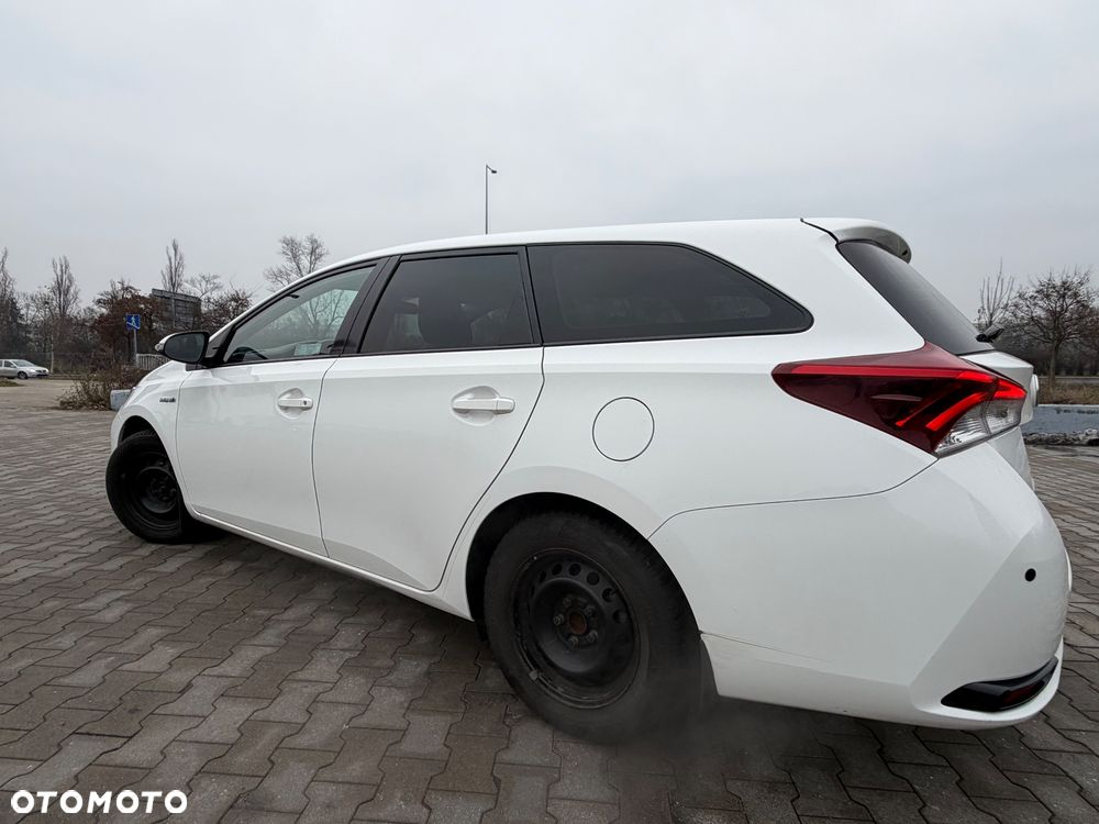 Toyota Auris Hybrid 135 Active - 18