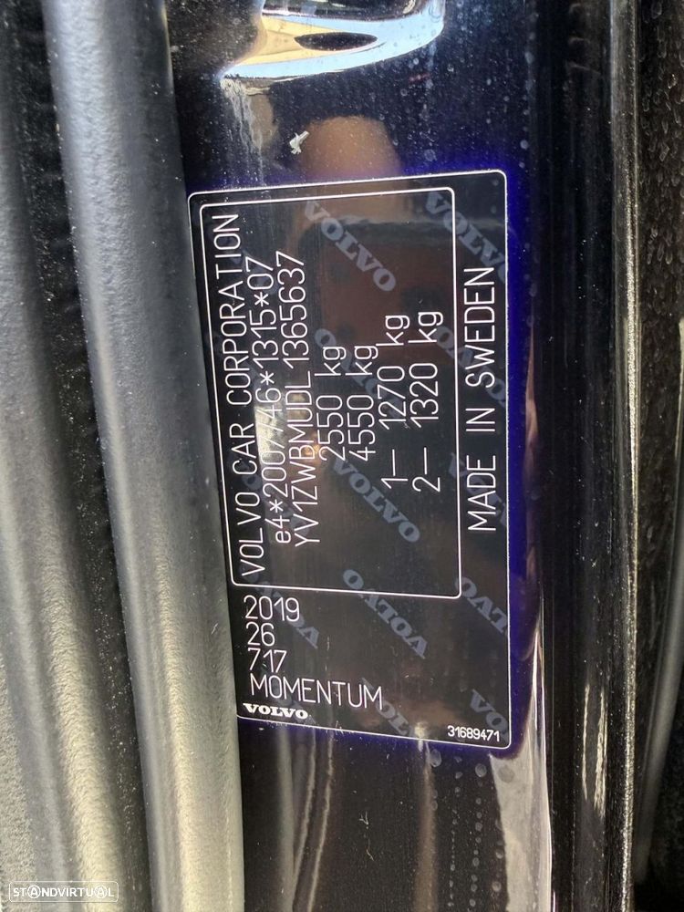Volvo V60 2.0 T8 AWD TE Momentum Plus - 26