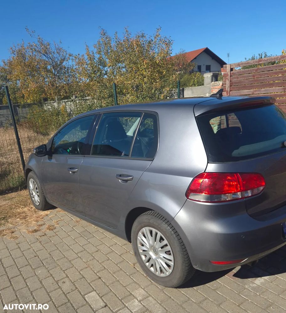 Volkswagen Golf 1.6 TDI BlueMotion Technology DPF Comfortline - 2