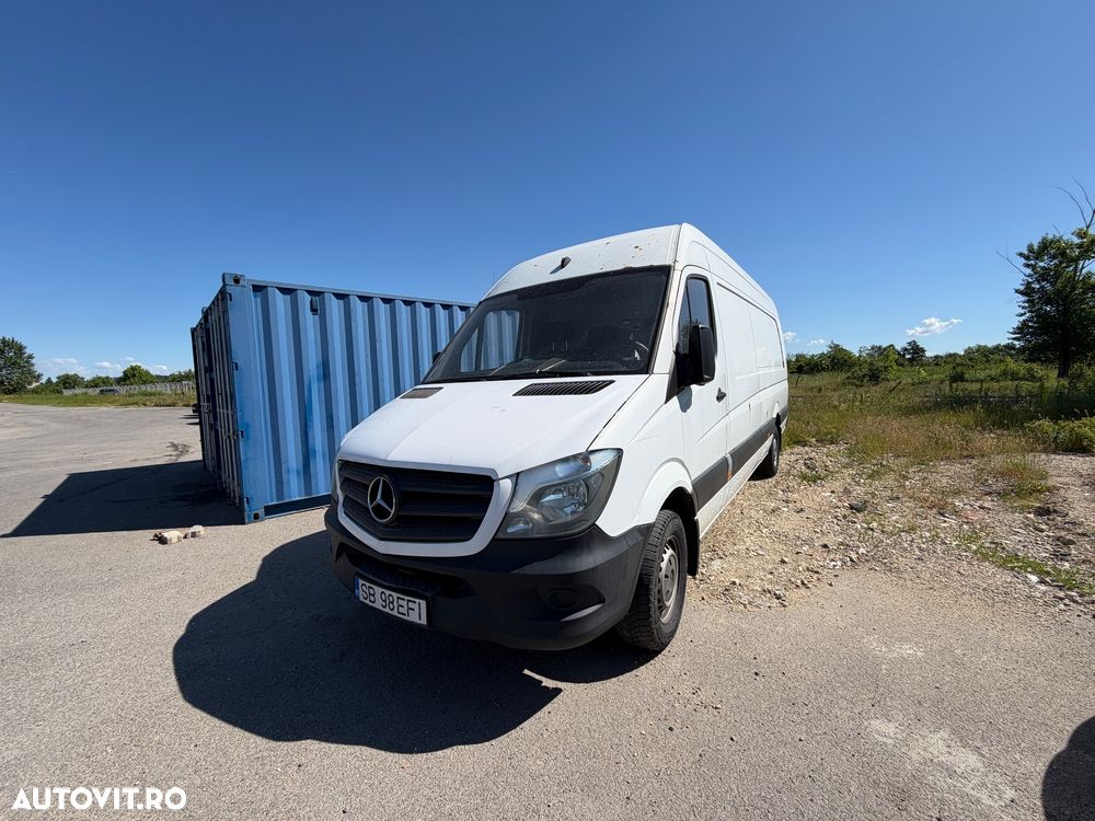 Mercedes-Benz Sprinter - 2