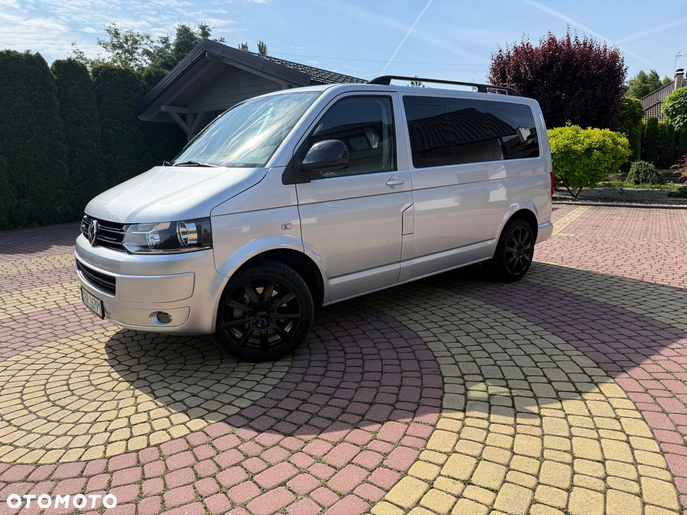Volkswagen Multivan - 33