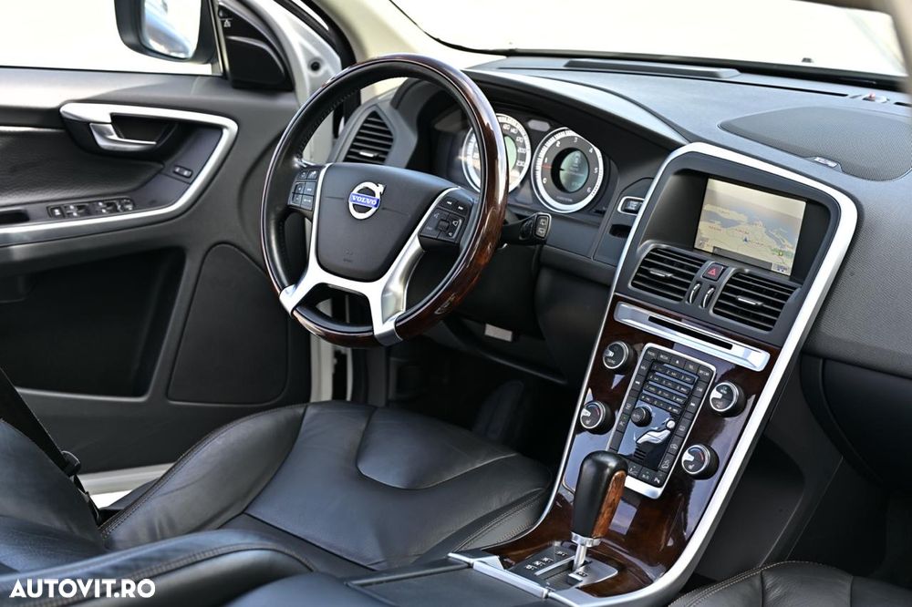 VOLVO XC60 2011 — imagine 15
