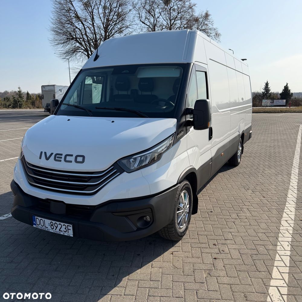 Iveco 35s18 - 12