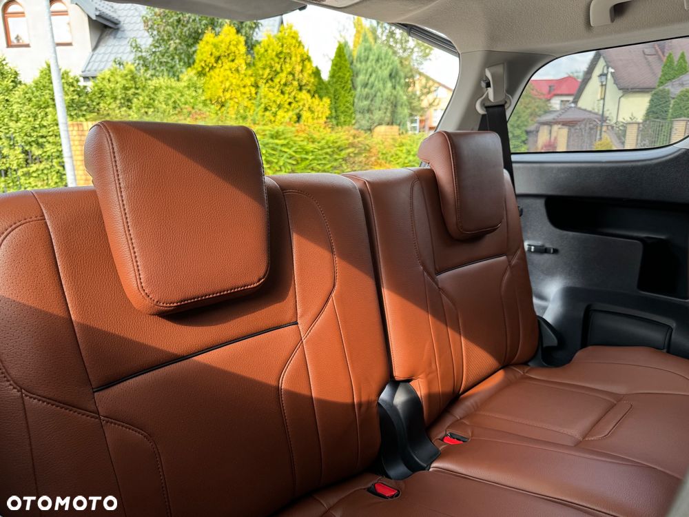 Toyota Fortuner - 19