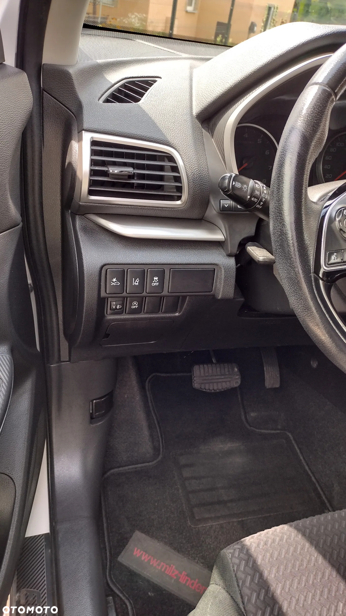 Mitsubishi Eclipse Cross - 14