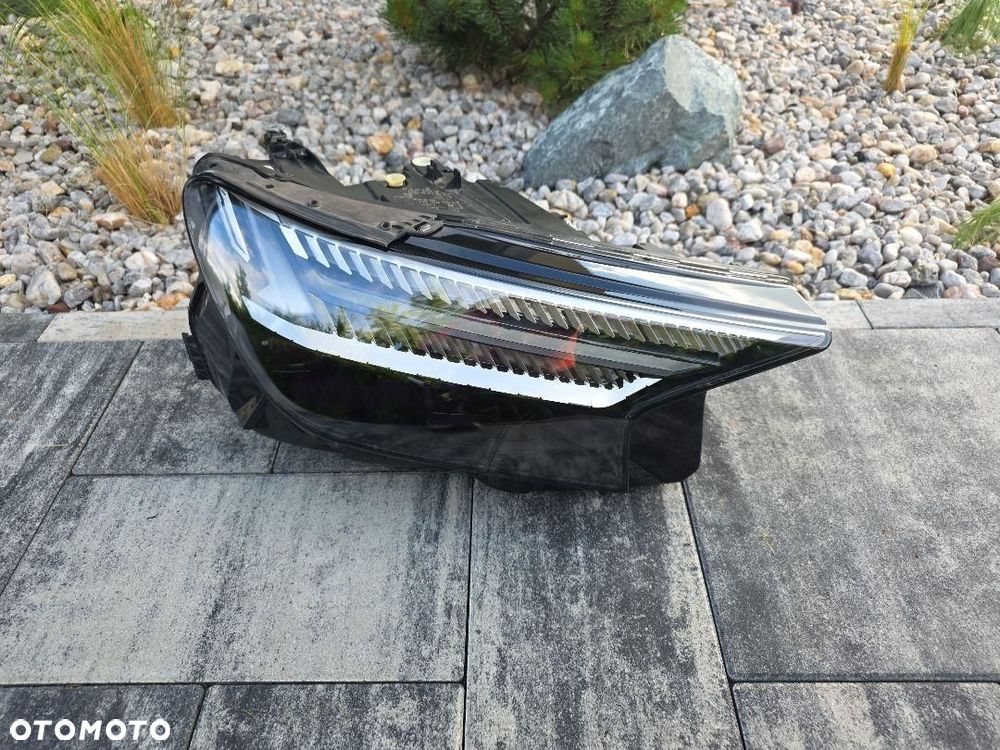AUDI Q4 E-TRON 89A Lampa prawa Kompletna Full Led Matrix HD 89A941036 2021 - 2