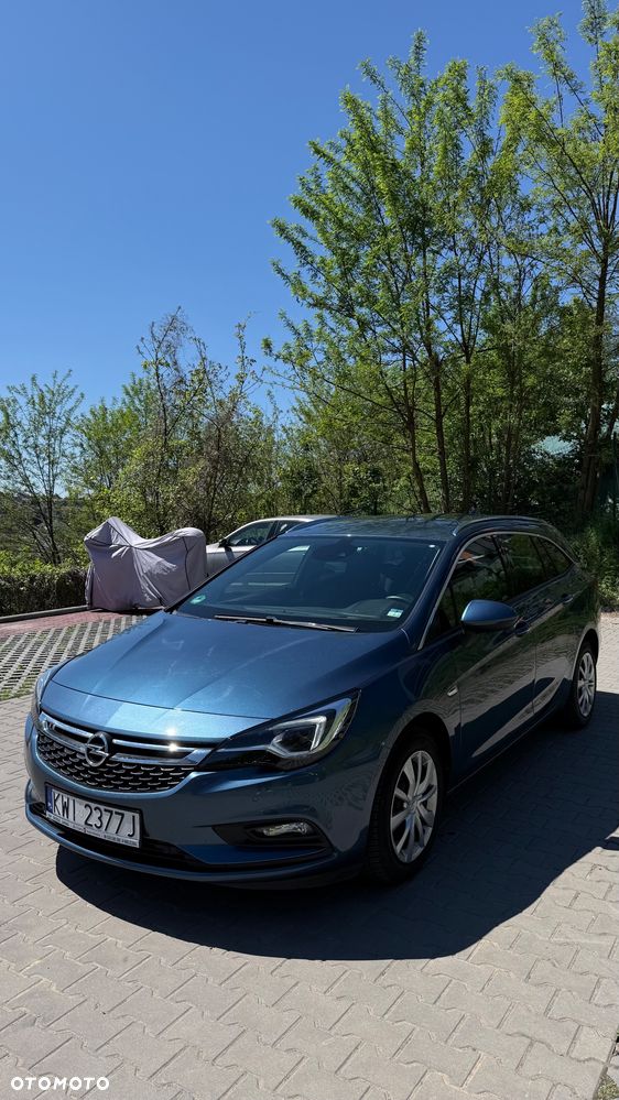 Opel Astra 1.6 CDTI Essentia - 8