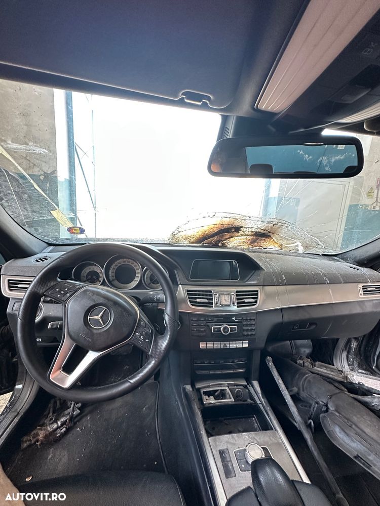 Mercedes-Benz E - 8