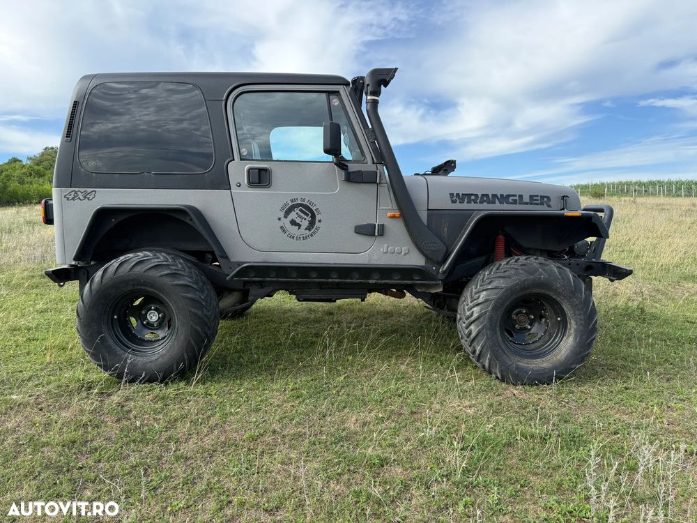 Jeep Wrangler - 5