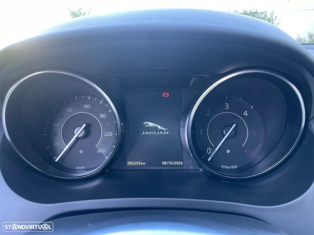 Jaguar E-Pace 2.0 i4D R-Dynamic SE - 19