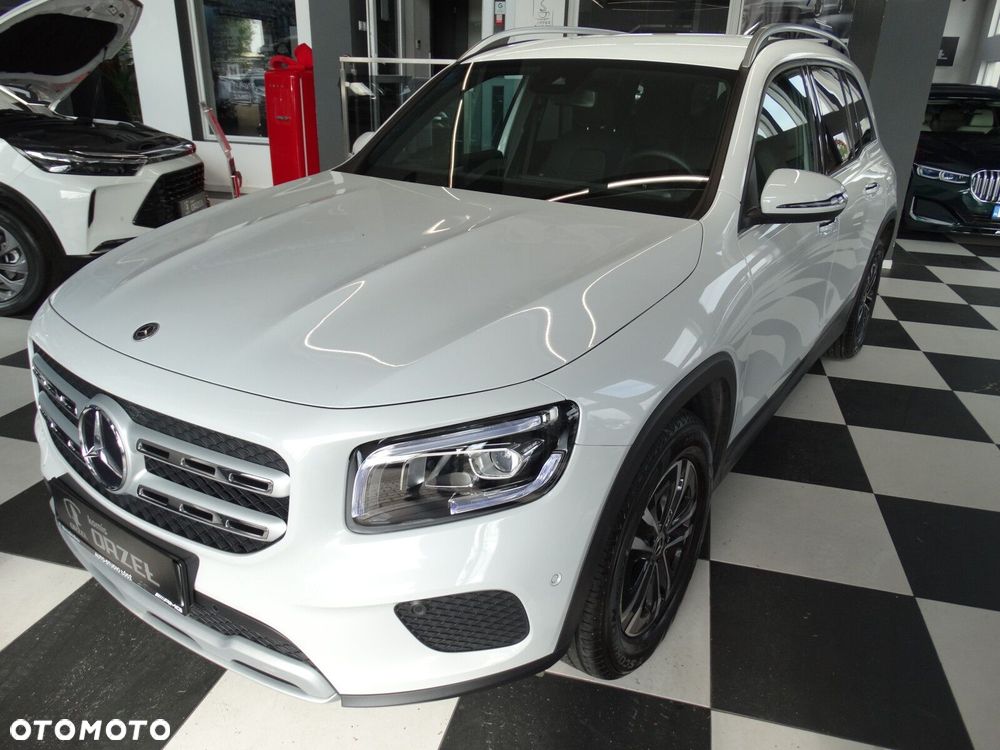 Mercedes-Benz GLB - 2