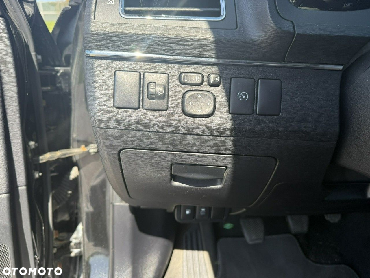 Toyota Avensis - 19