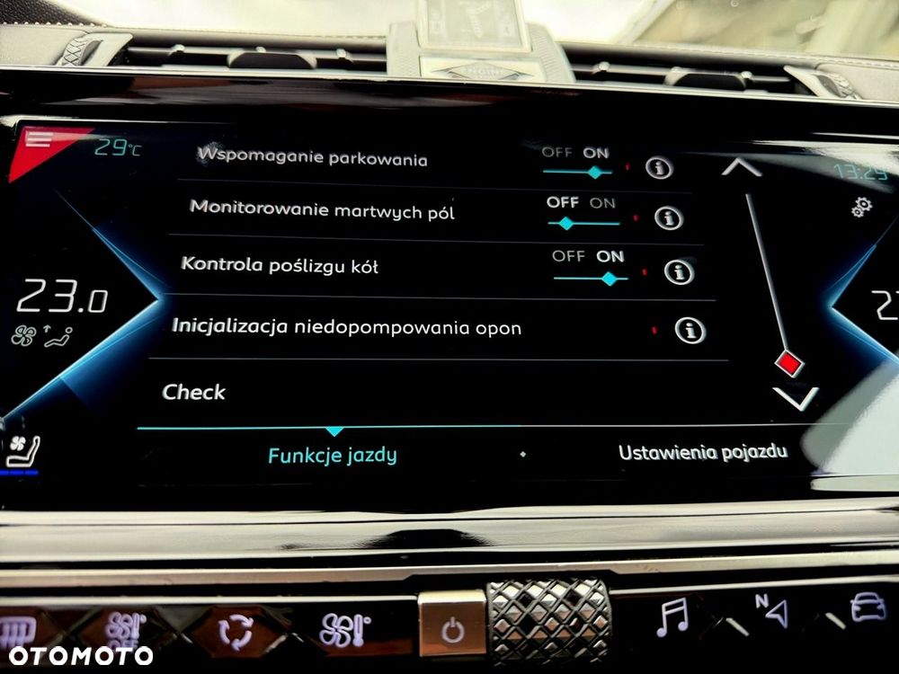 DS Automobiles DS 7 Crossback - 36