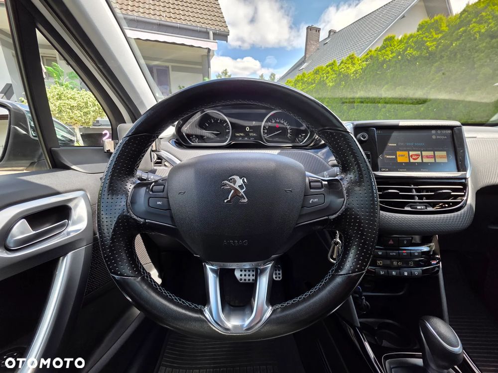Peugeot 2008 1.2 Pure Tech Crossway S&S EAT6 - 28