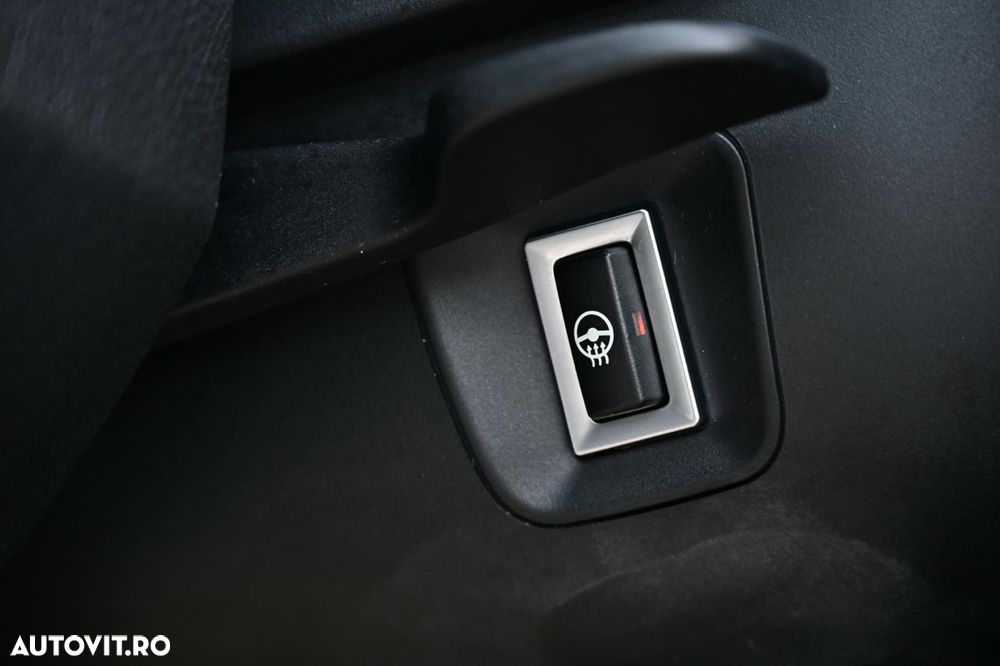 BMW Seria 3 330i xDrive Aut. M Sport - 17