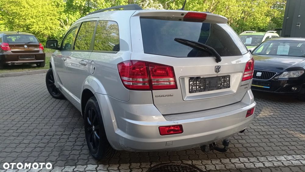 Dodge Journey 2.4 SXT - 14