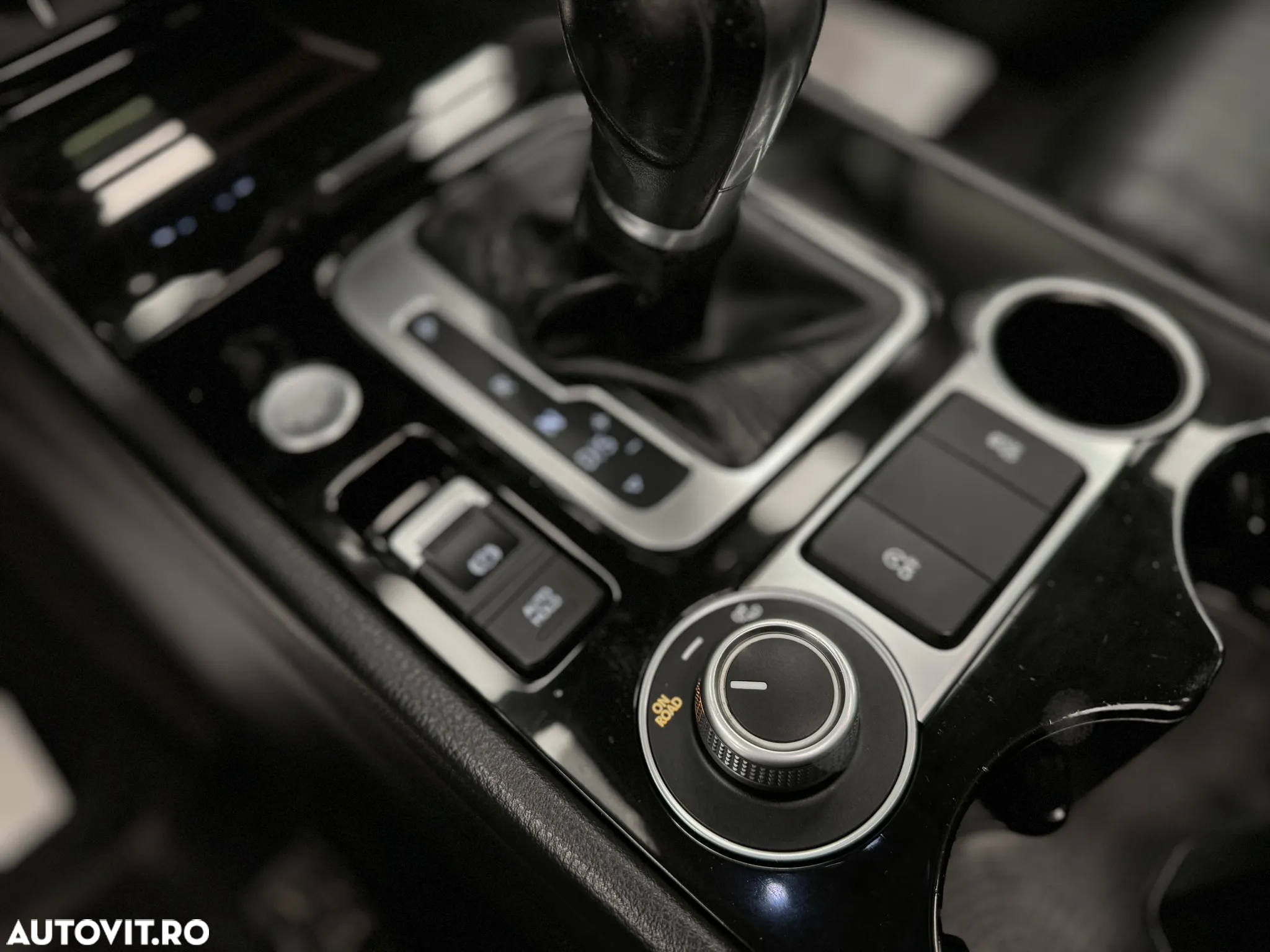 Volkswagen Touareg V6 TDI BMT Supreme Plus - 32