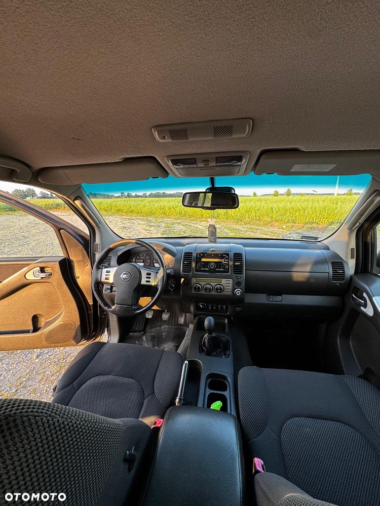Nissan Navara 2.5 D Platinum - 7