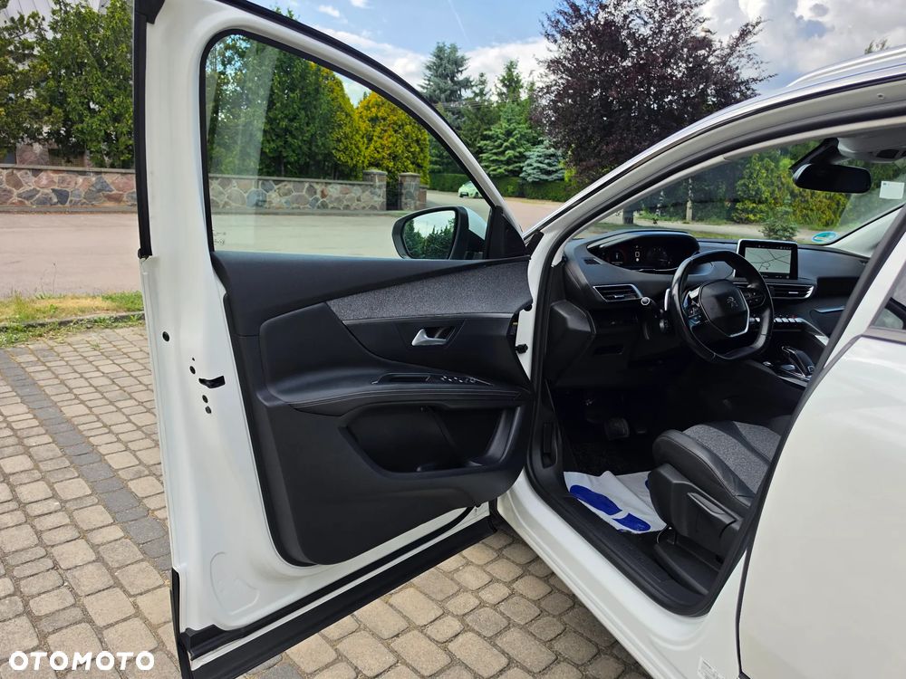 Peugeot 3008 BlueHDi 180 Stop & Start EAT8 Allure - 22