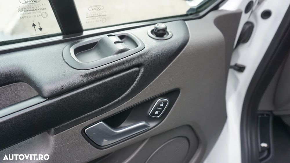 Ford Transit Custom - 12