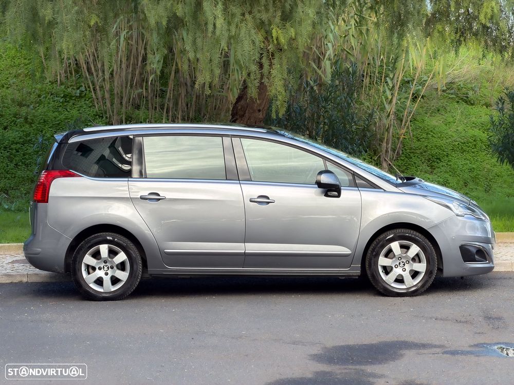 Peugeot 5008 1.6 E-HDi 7L Allure 2-Tronic J17 - 10