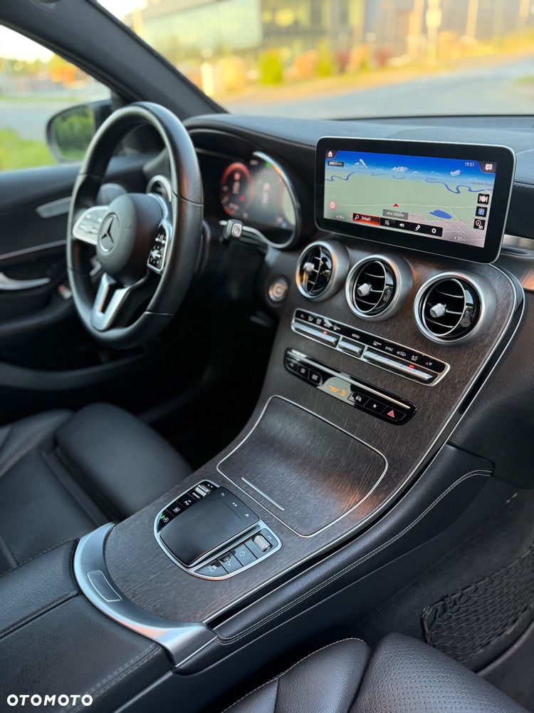 Mercedes-Benz GLC 200 4Matic 9G-TRONIC AMG Line - 7