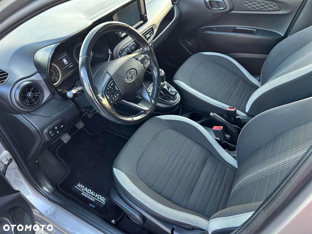 Hyundai i10 - 12