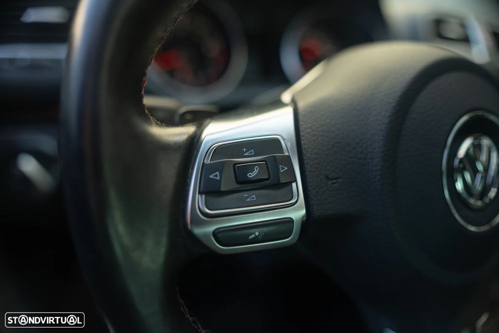 VW Golf 2.0 TSi GTI DSG - 8
