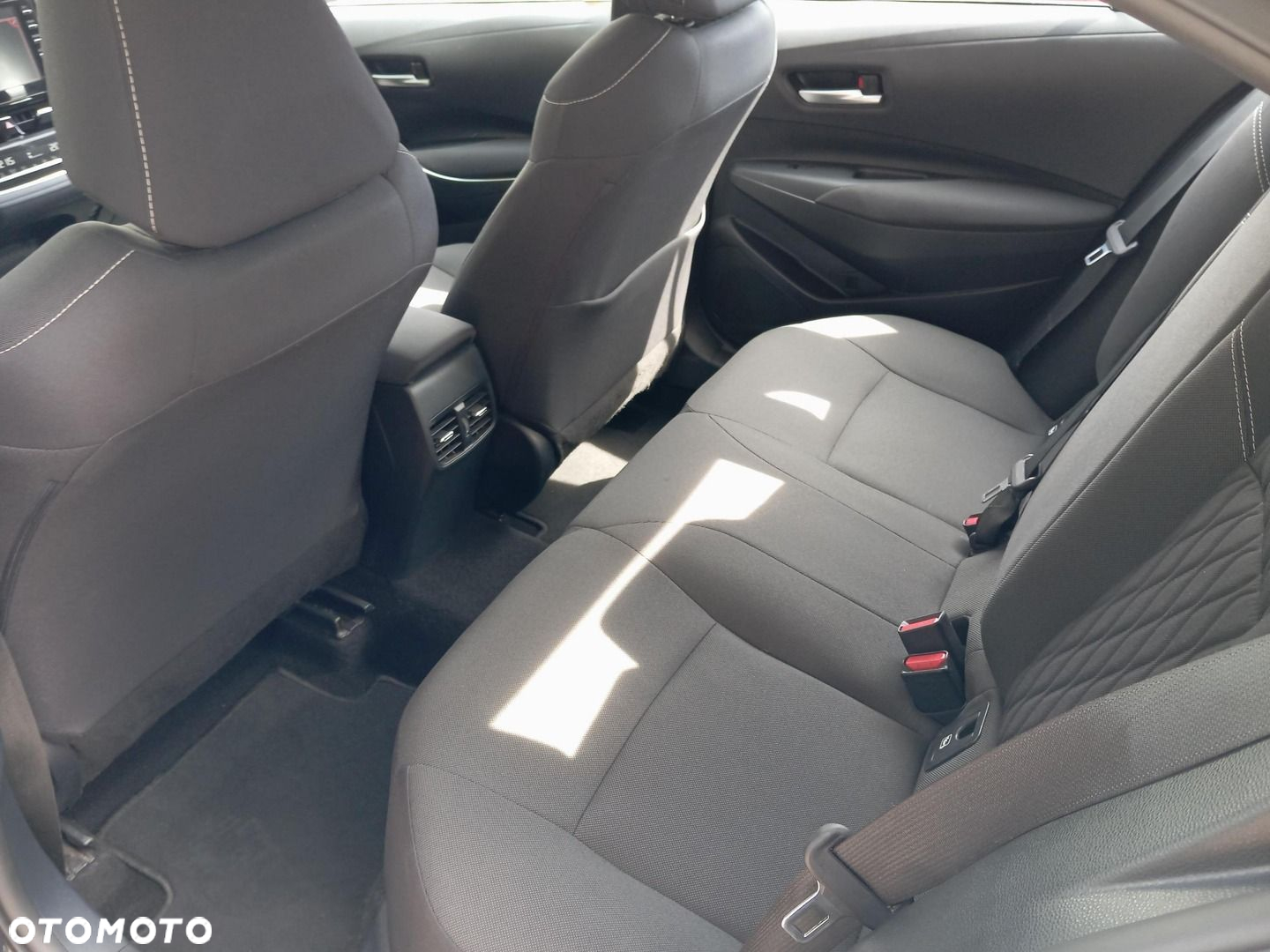 Toyota Corolla - 11