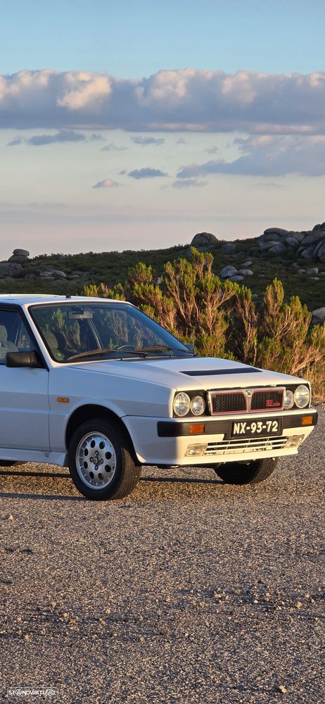 Lancia Delta 1.6 HF Turbo - 12