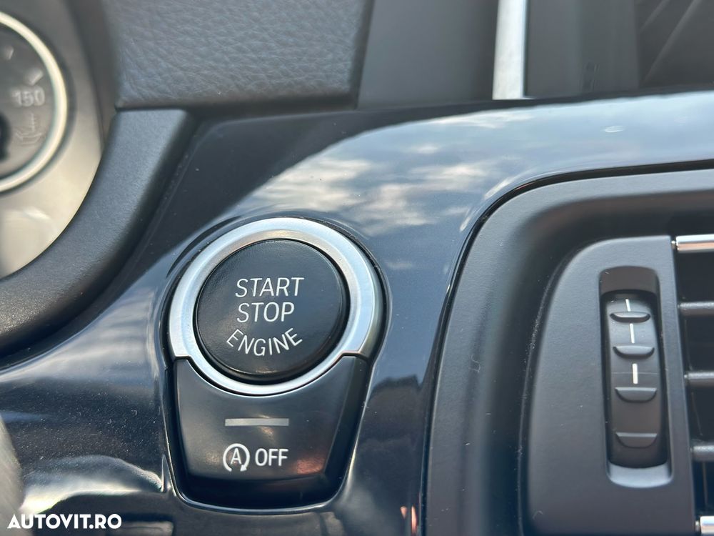 BMW Seria 5 525d xDrive AT - 29