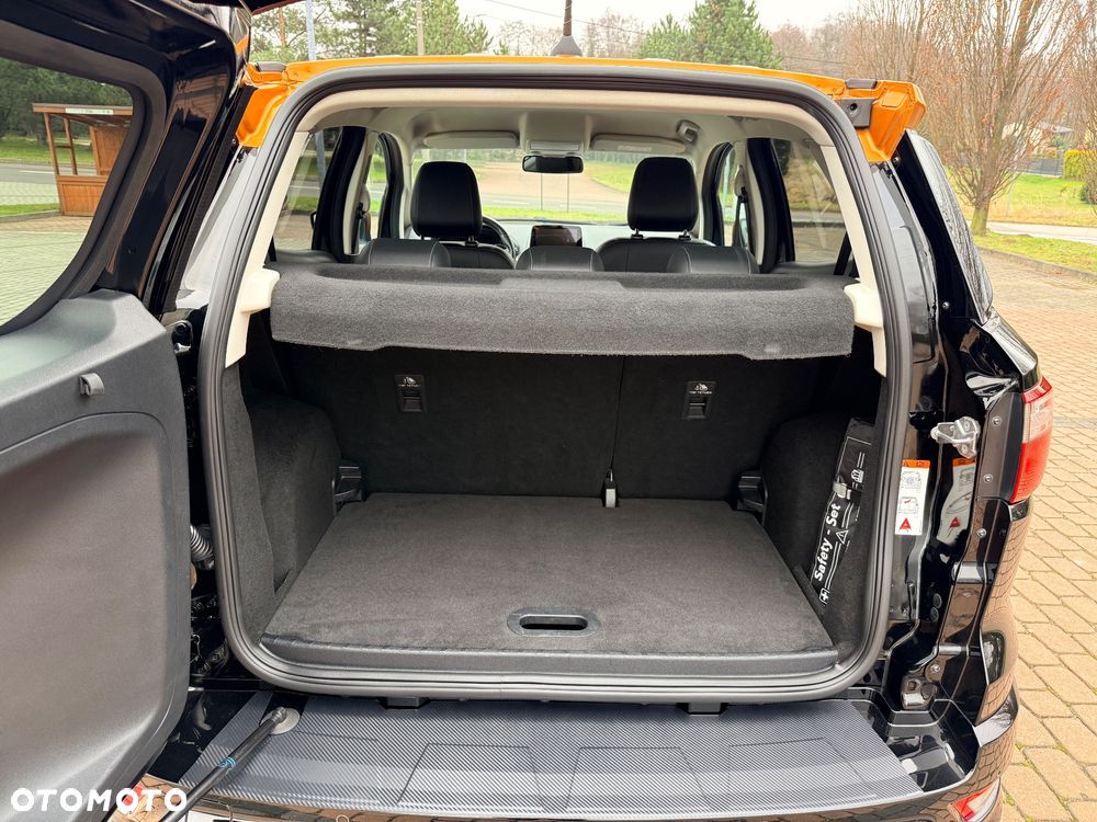 Ford EcoSport 1.0 EcoBoost ST-Line Black ASS - 32