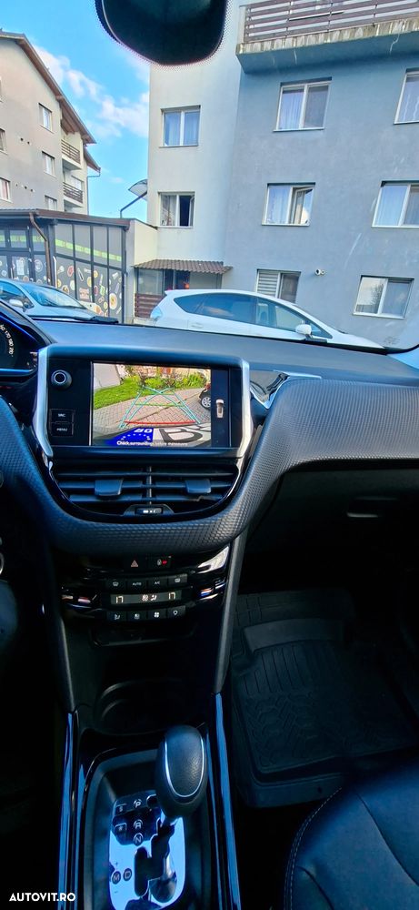 Peugeot 2008 1.2 PureTech Turbo EAT6 S&S Allure - 13