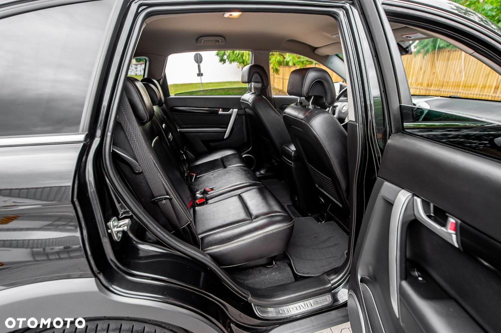 Chevrolet Captiva - 34