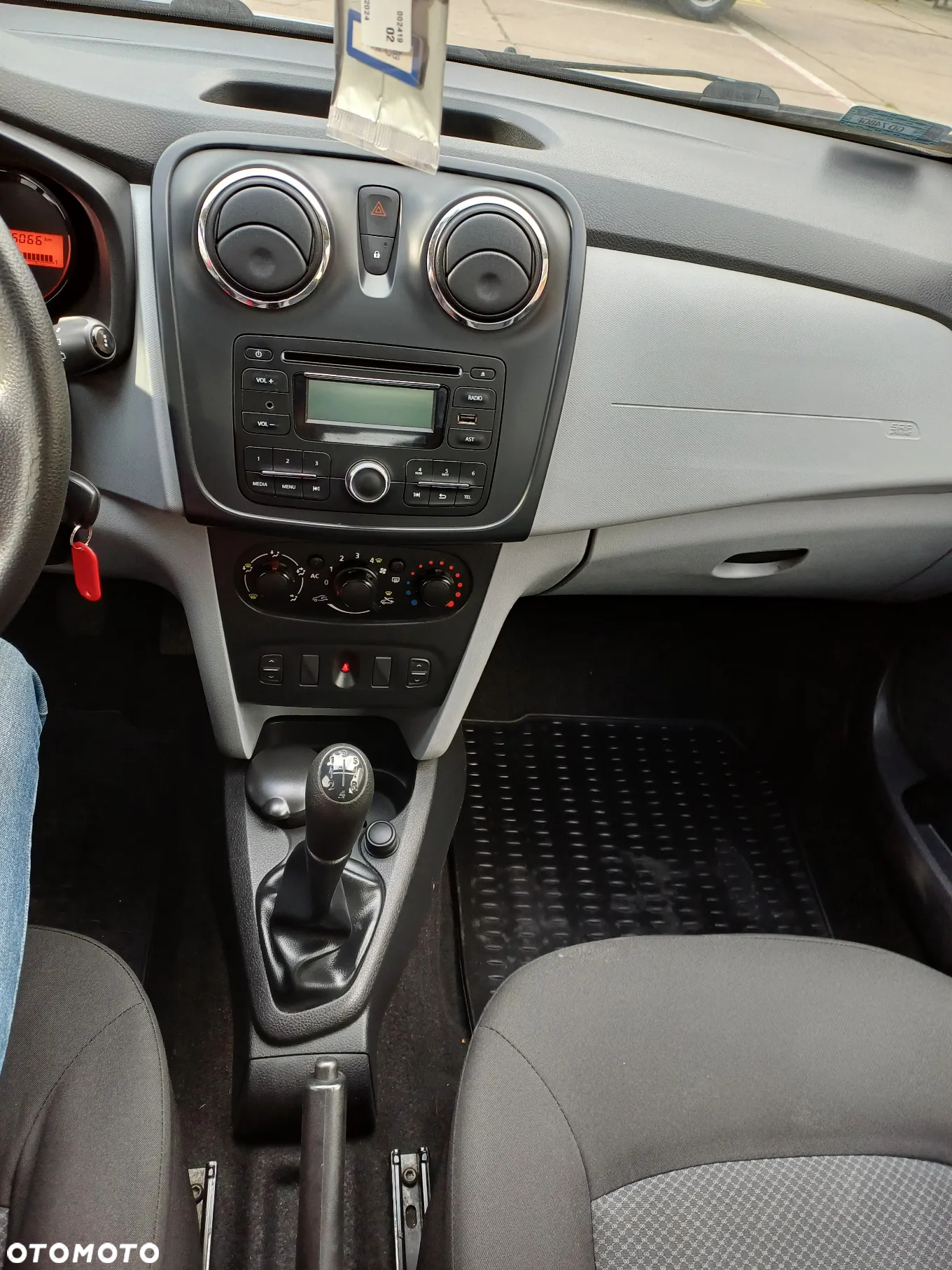 Dacia Sandero 1.2 16V Ambiance - 11