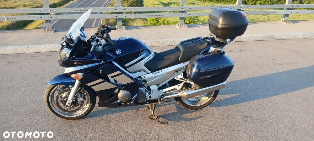 Yamaha FJR - 9