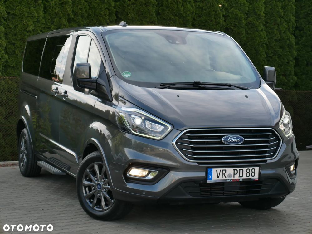 Ford Tourneo Custom 320 L2H1 VA Autm Titanium - 2