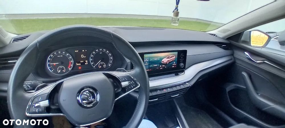 Skoda Octavia 2.0 TDI SCR Ambition DSG - 9