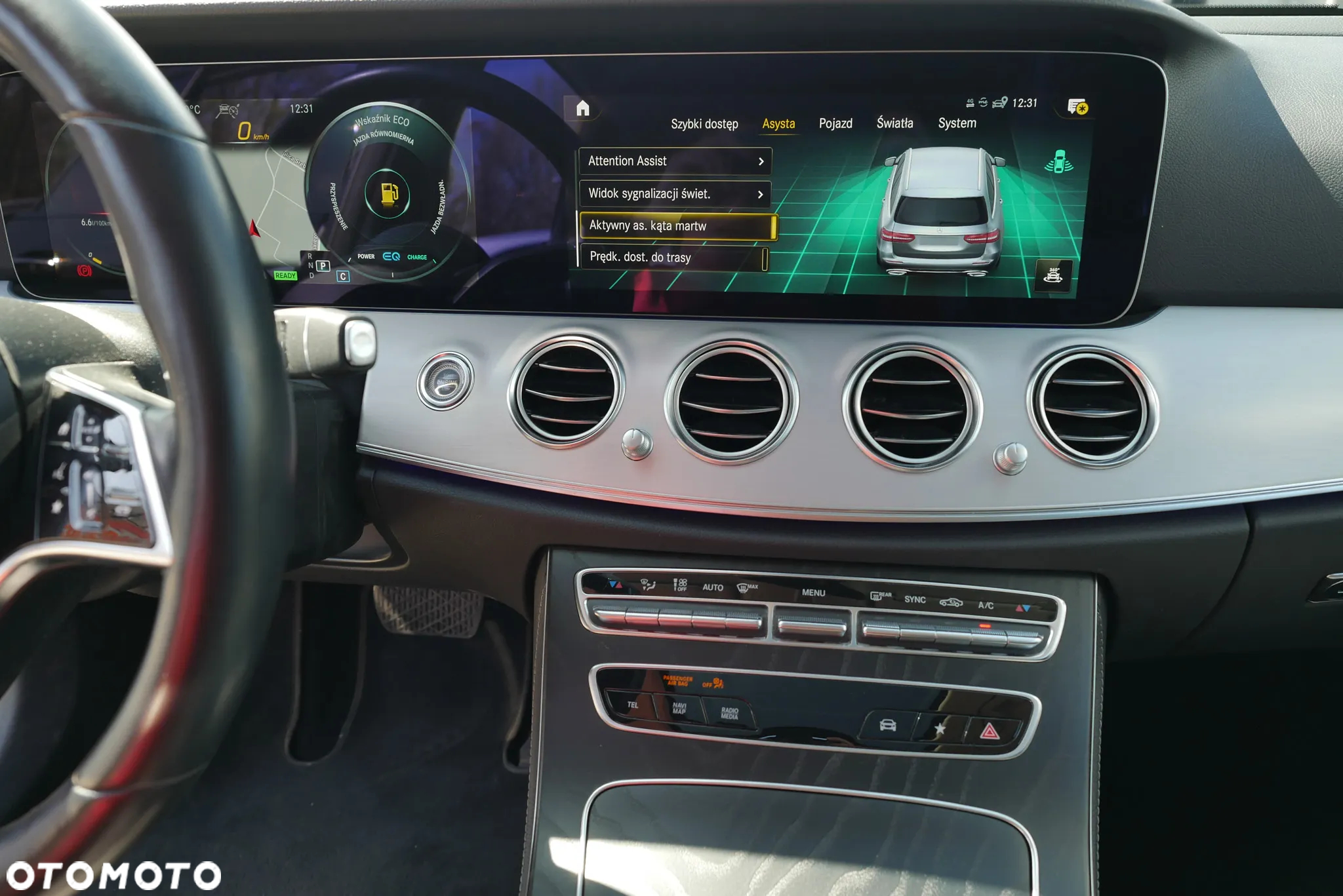 Mercedes-Benz Klasa E 220 d 4Matic T 9G-TRONIC Avantgarde - 17
