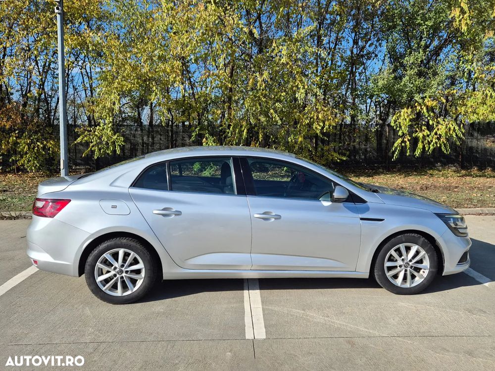 Renault Megane Blue dCi EDC Zen - 10