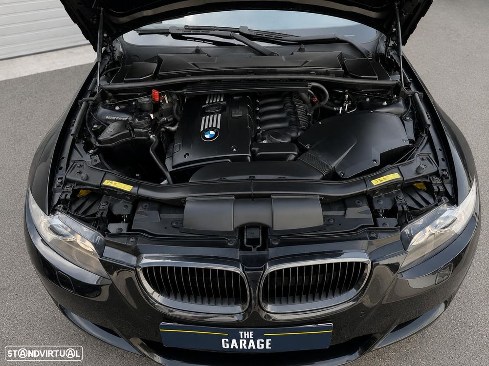 BMW 330 i Auto - 26