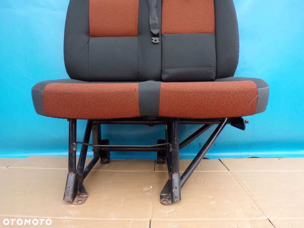 DUCATO 2006- fotel PODWÓJNY KANAPA pasażera prawy ze STOLIKIEM RUDY - 4