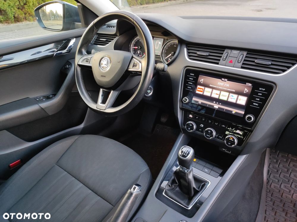 Skoda Octavia 2.0 TDI Style - 25