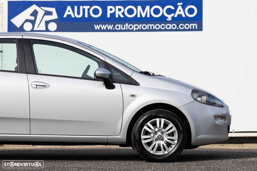 Fiat Punto 1.2 Lounge S&S - 21