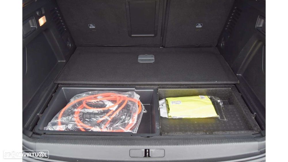 Peugeot 3008 1.6 Hybrid GT e-EAT8 - 33