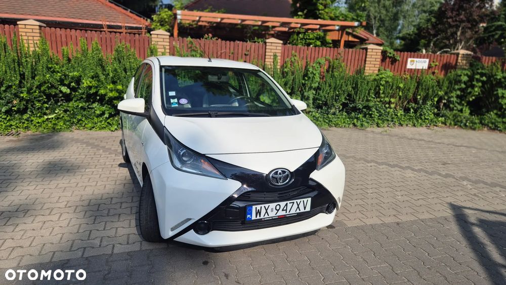 Toyota Aygo x-play - 9
