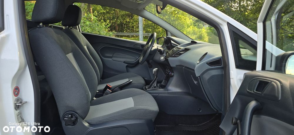 Ford Fiesta - 7